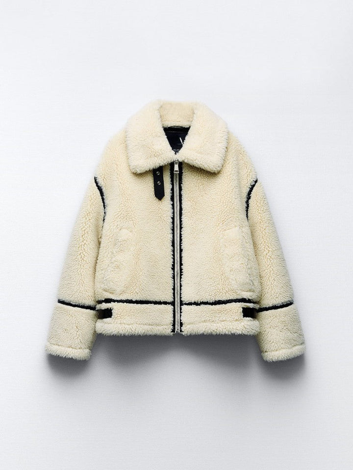Women's cozy aviator jacket in a warm winter style, perfect for everyday chic fashion & comfort.