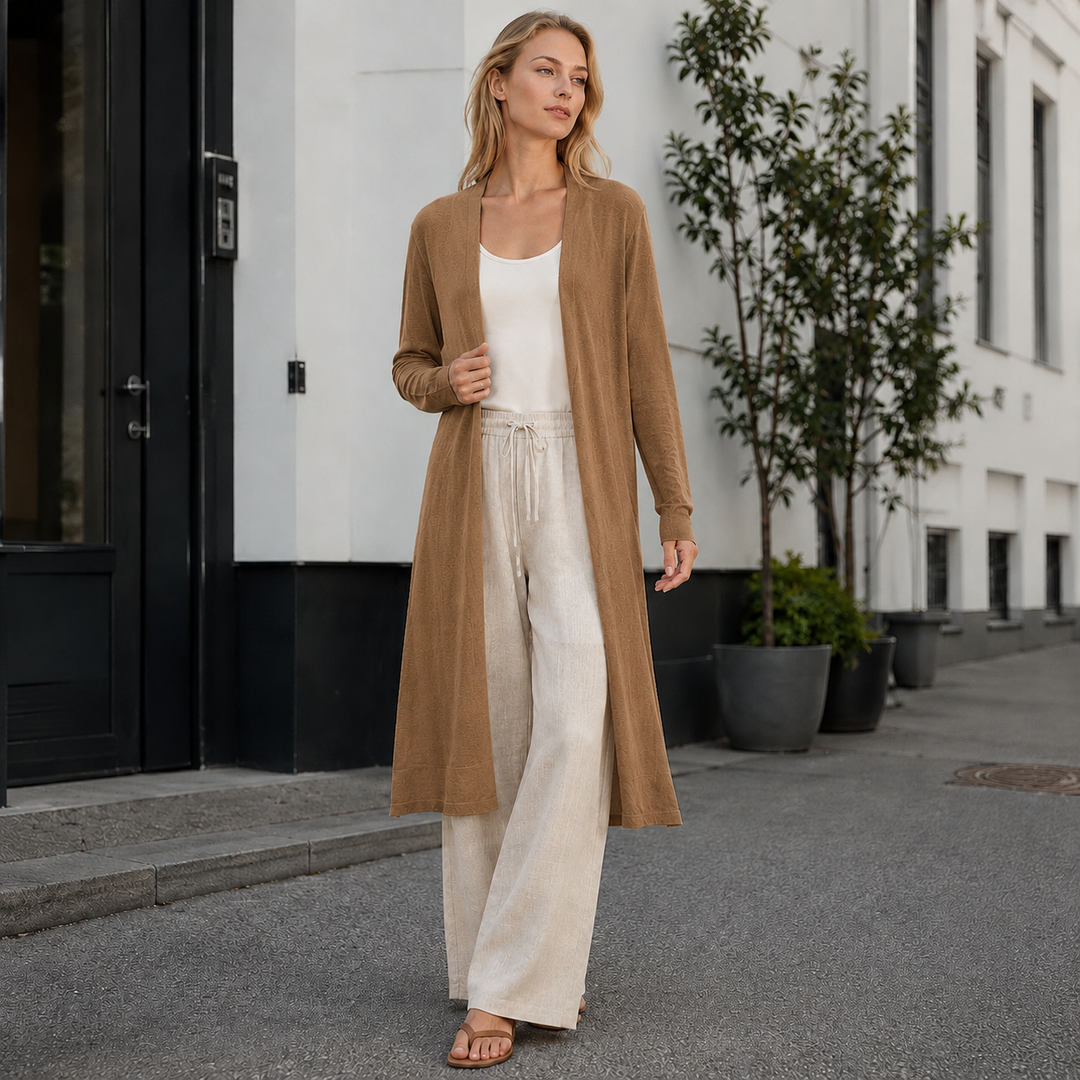 Stylish women's long knit cardigan, perfect versatile layer for everyday warmth.
