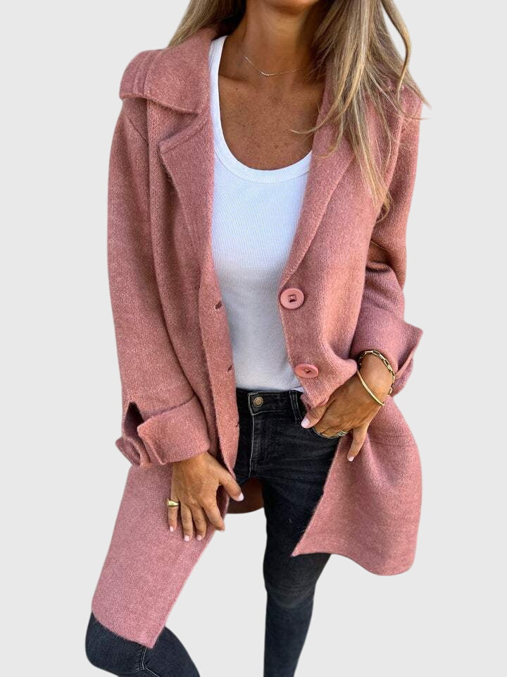 Elegant women's longline blazer, cozy & chic, a versatile layering piece for any wardrobe.