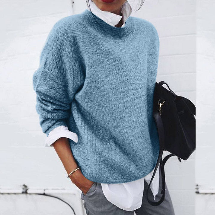 Soft knit women's pullover sweater, ideal for cozy everyday wear and warm winter fashion.