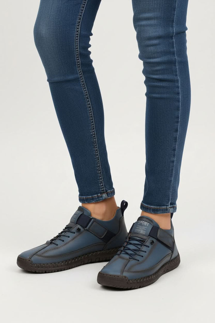Versatile women's athletic walking shoes with wide fit for everyday comfort & travel.