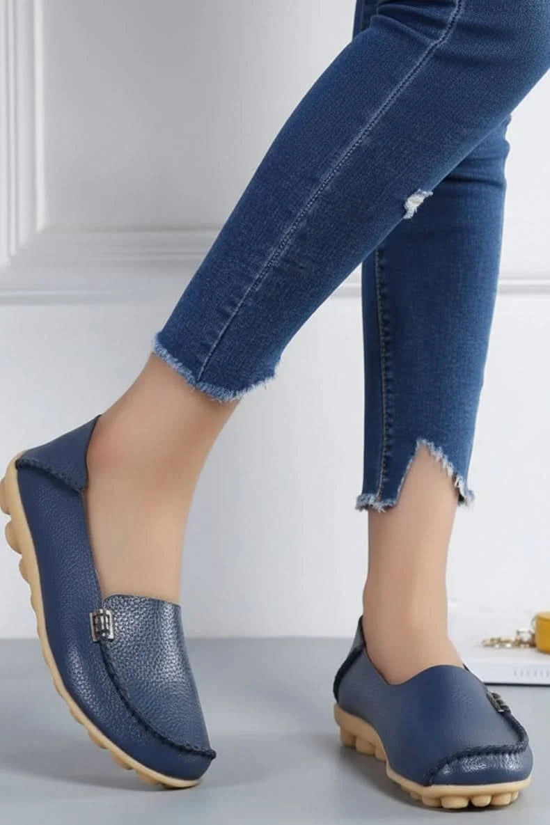 Comfortable women's round toe flats, cushioned for all-day wear & travel.