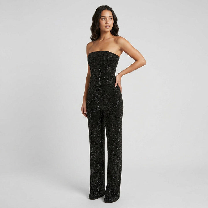 Sparkling women's glitter crop top, ideal for night out & evening wear. Trendy style.