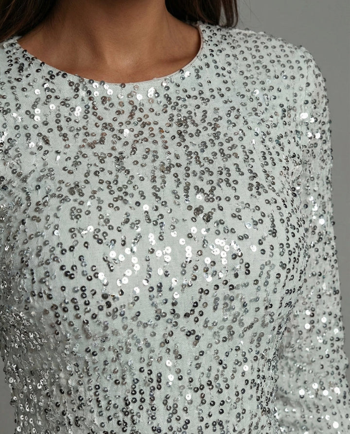 Glamorous women's sequin cocktail dress, a dazzling open-back mini perfect for evening wear and festive events.