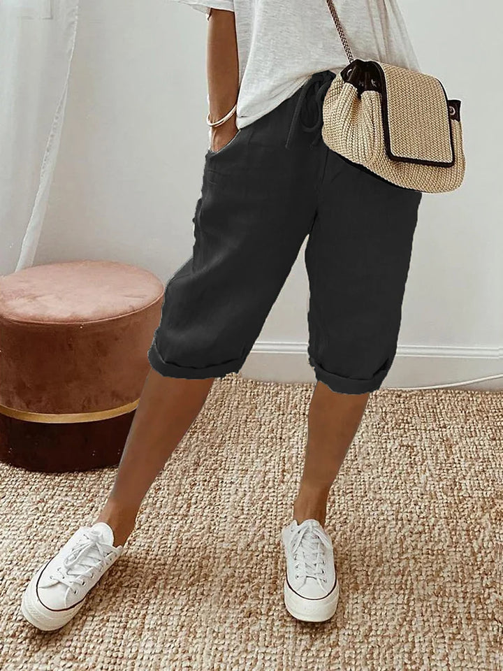 Women's effortless everyday comfort shorts, relaxed fit, perfect for casual summer wear. Features elastic waist.
