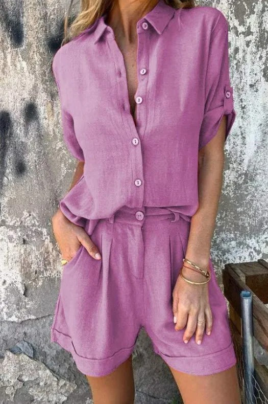 Relaxed fit women's summer top and matching shorts. Comfortable and stylish two-piece set for casual wear.