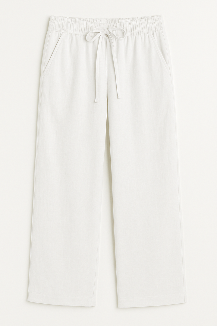 Effortless comfort in these women's relaxed fit summer trousers. Stylish casual pants for warm weather.