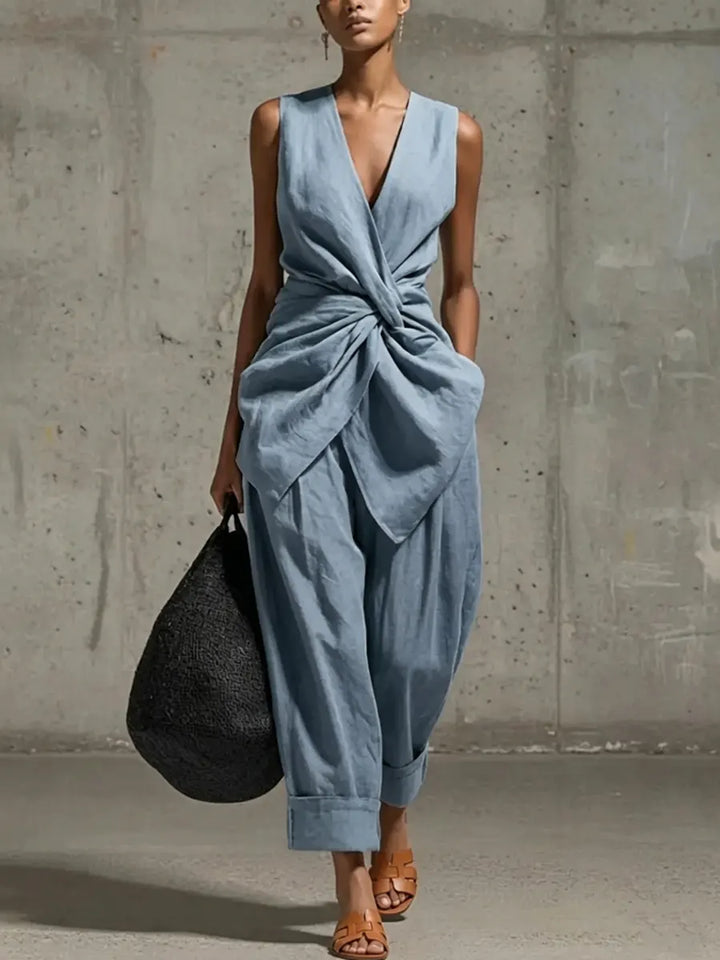 Casual women's wide leg trouser & top set. Effortless matching two-piece with waist tie, perfect for summer or loungewear.