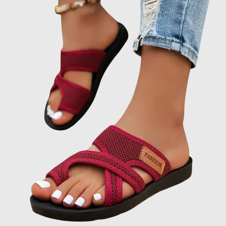 Adaptive comfort women's walking sandals with arch support & elastic fit for healthy, pain-free feet.