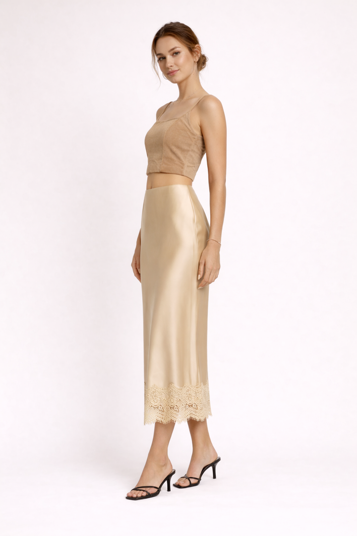 Sophisticated long party skirt for women, featuring a chic straight cut and elegant lace detail.