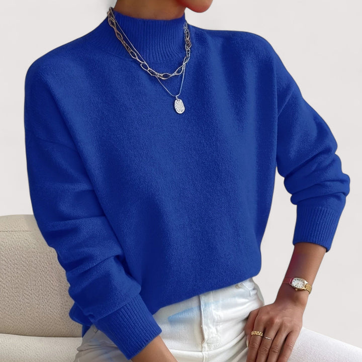 Stylish women's turtleneck sweater, a cozy and chic long-sleeve knit for your winter wardrobe.