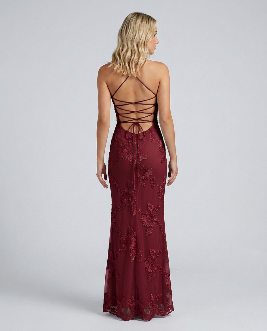 Women's elegant long floral dress, featuring exquisite appliqué and a flattering lace-up back.