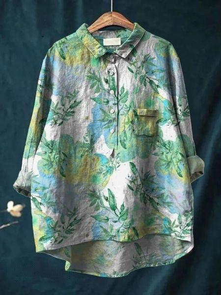 Effortless style women's floral blouse, a comfortable loose-fit top that's both trendy and elegant.