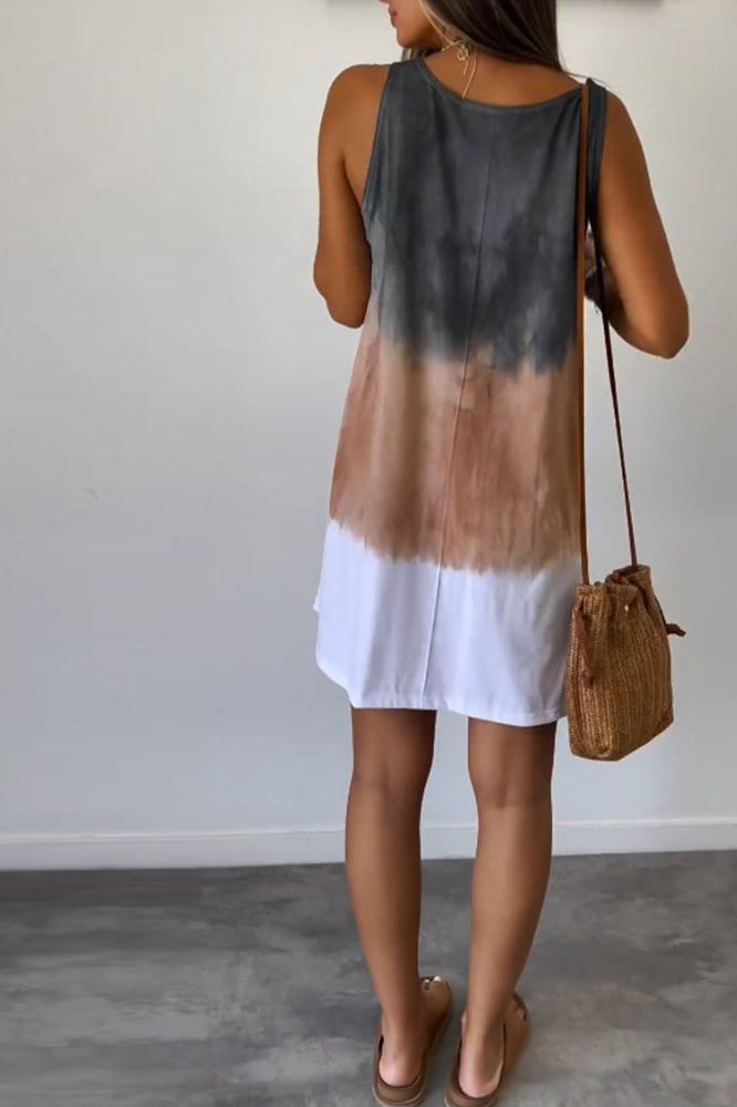 Casual chic women's floral midi dress, a beautiful printed day dress perfect for spring and summer elegance.