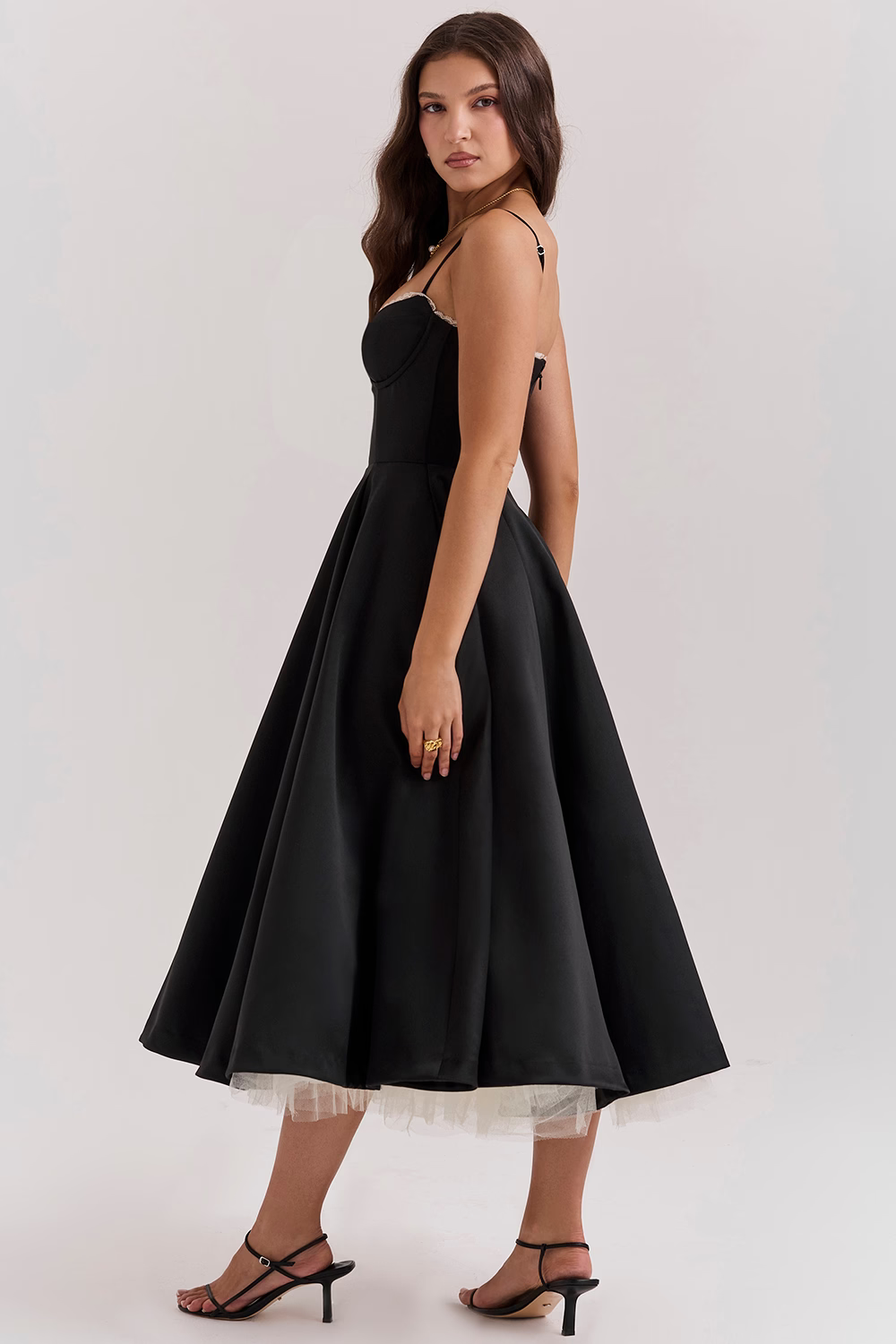 Women's elegant midi dress, lace-trim corset, sweetheart neckline, sleeveless, with pockets & tulle hem.
