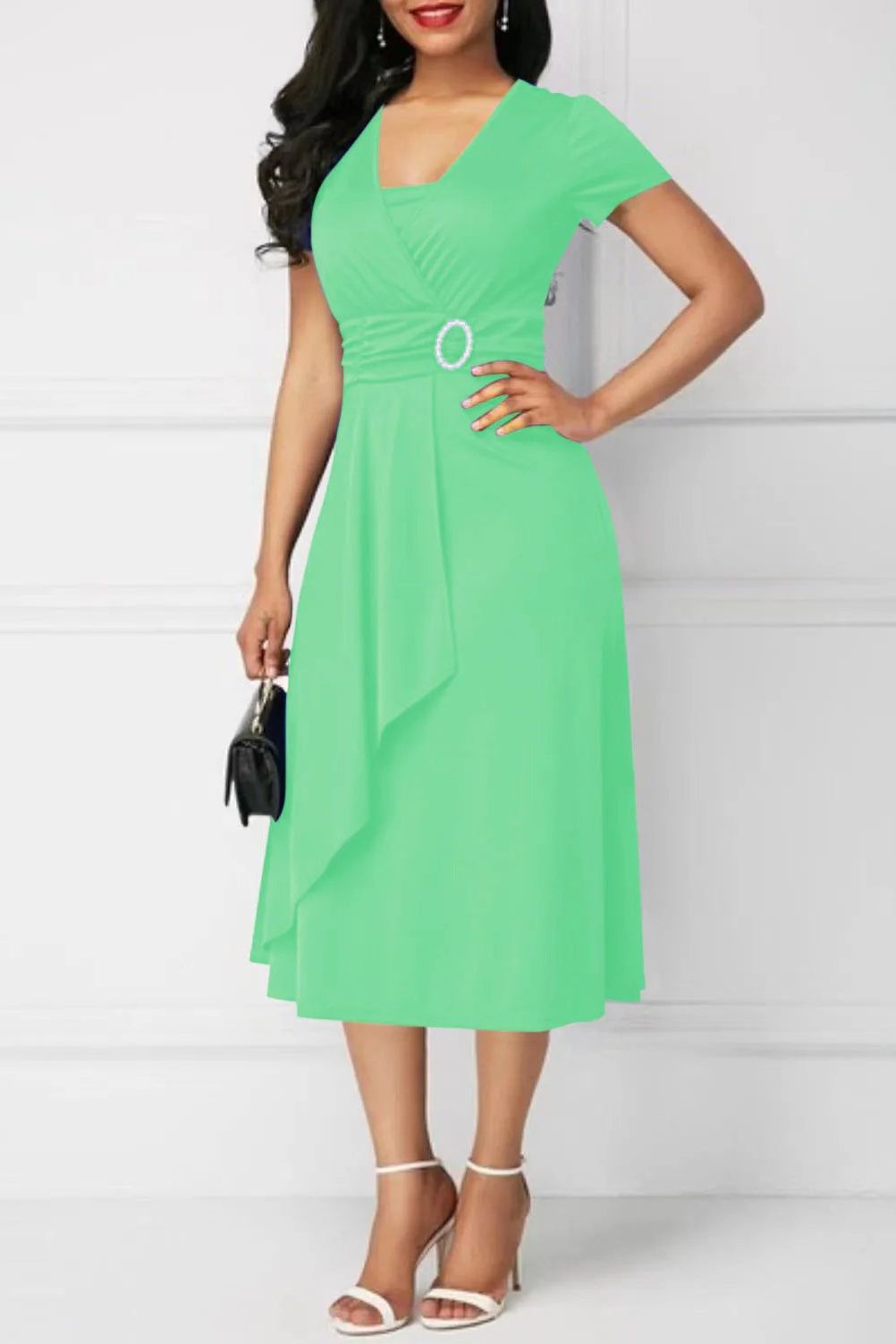 Elegant women's patterned midi dress, a versatile day-to-evening style for comfortable and chic sophisticated looks.