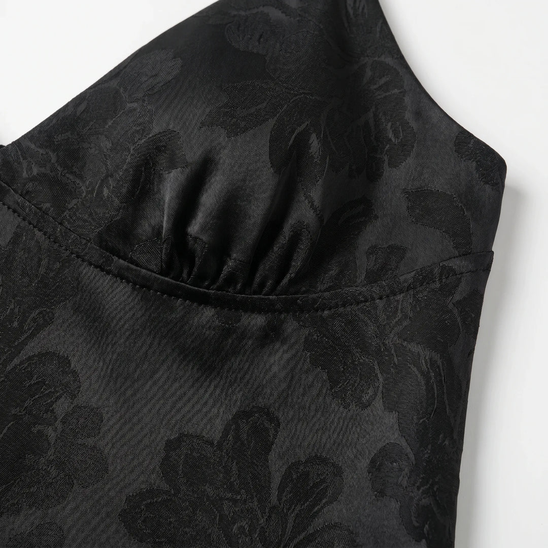 Beautiful floral jacquard V-neck cami top for women, a versatile sleeveless summer crop top.
