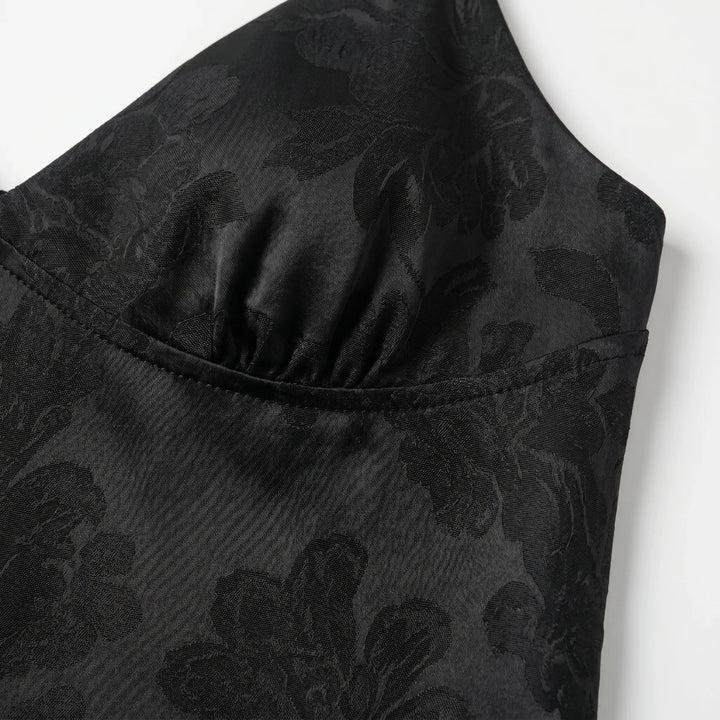 Beautiful floral jacquard V-neck cami top for women, a versatile sleeveless summer crop top.