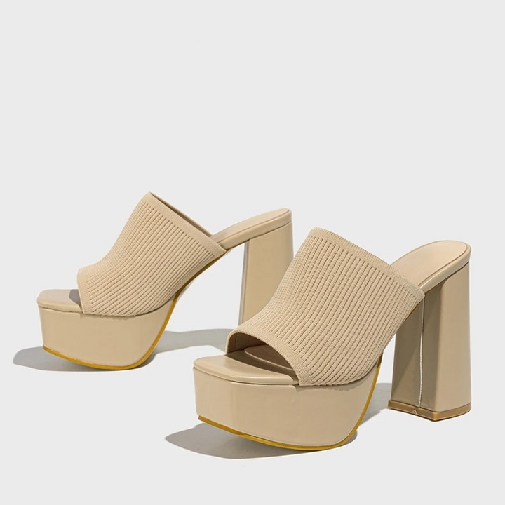 Stylish women's platform sandals with an elevated sole, comfortable design for all-day wear.