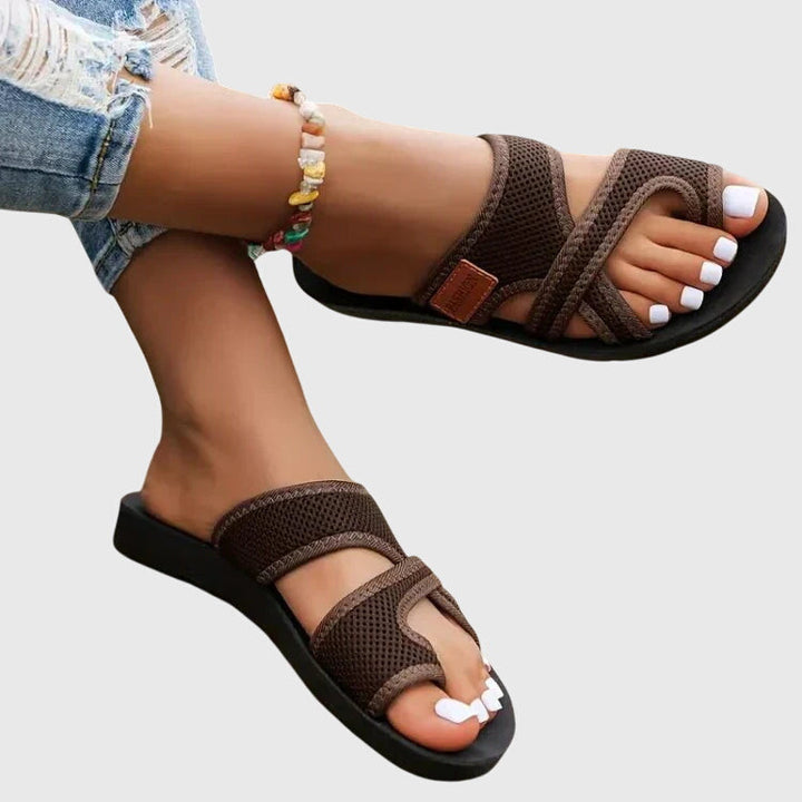 Ladies' comfortable Elody slip-on platform sandals. Open-toe summer footwear, perfect for casual walking.