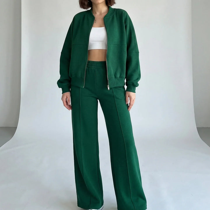 Women's Evie straight leg pants set, featuring a comfortable regular fit for an effortless look.