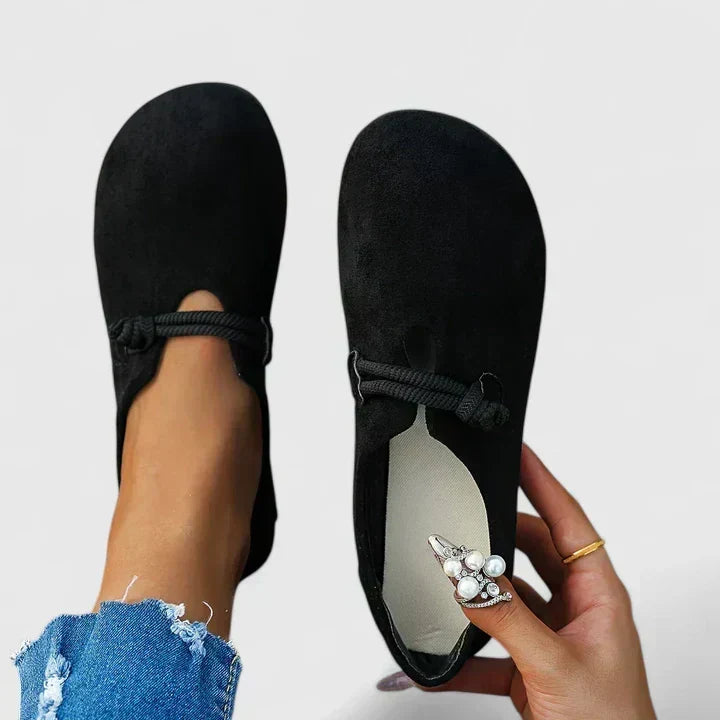 Bohemian women's flat loafers with rope tie for spring/summer. Slip-on comfort, wide fit, and rounded toe.