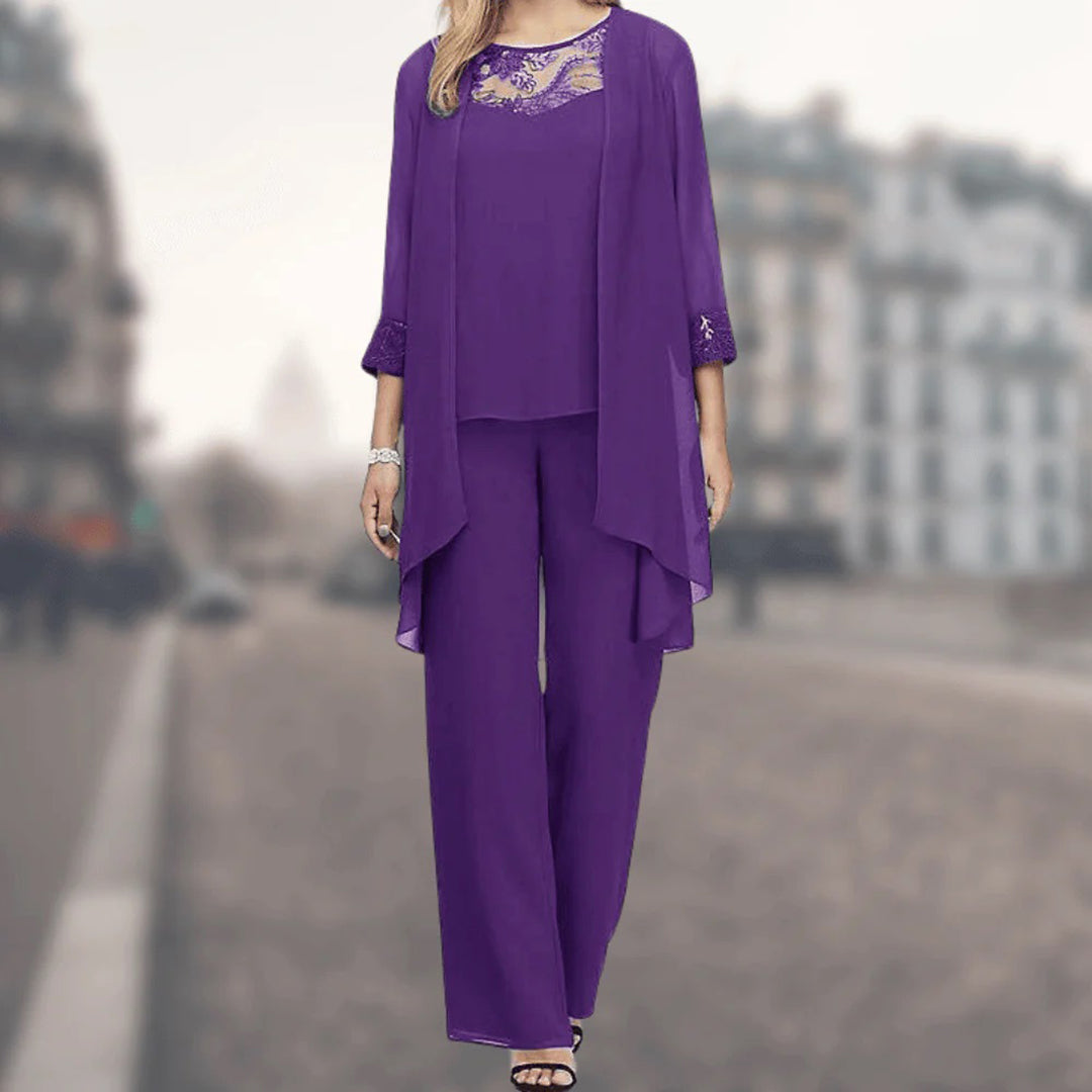Alison women's three-piece set: wide-leg pants, jacket, and lace details. Versatile for casual or elegant summer outfits.