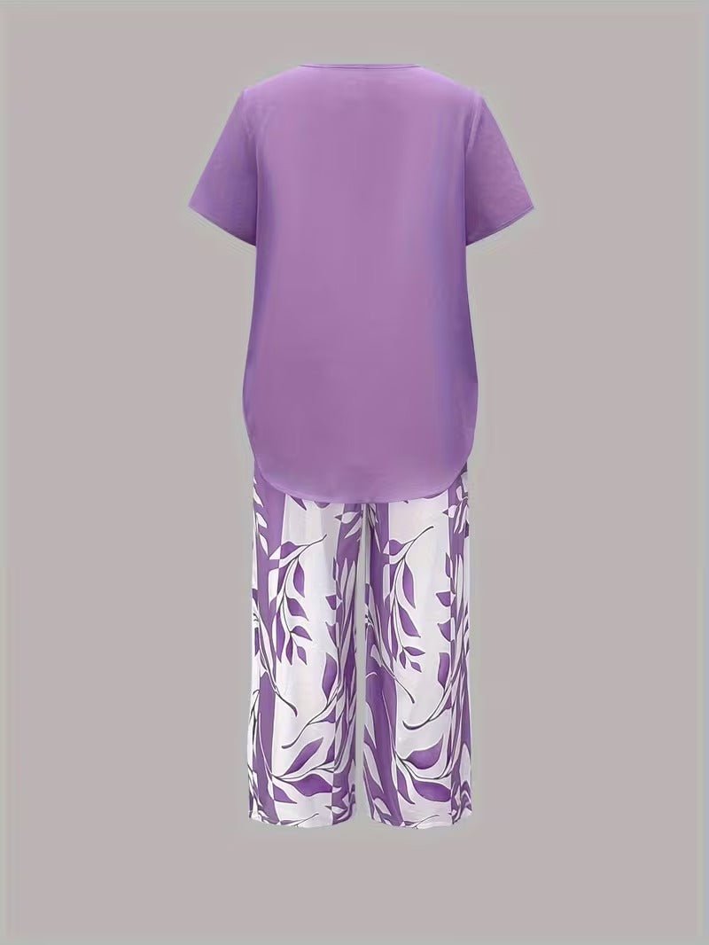 Lightweight women's floral wide-leg pant set, a breathable V-neck short sleeve top loungewear.