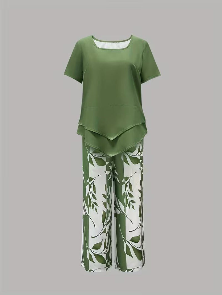 Elegant women's floral wide-leg pant set, a comfortable and chic two-piece loungewear option.