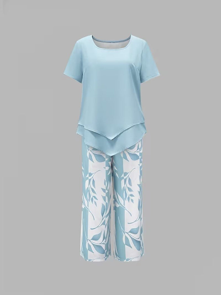 Women's comfortable floral wide leg pant set. A two-piece V-neck short sleeve top & pant outfit.