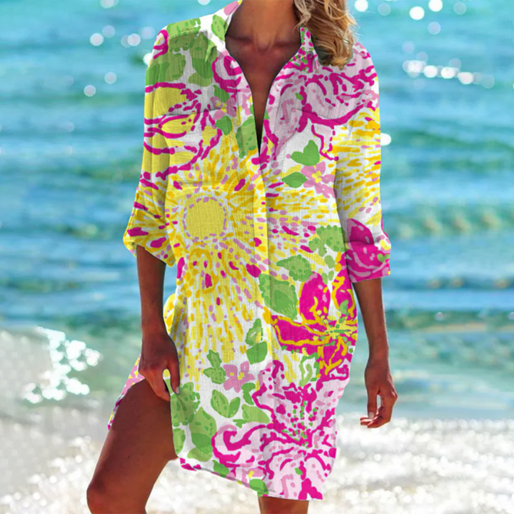 Stylish printed women's summer shirt, a-line cut, with practical pockets for casual wear.