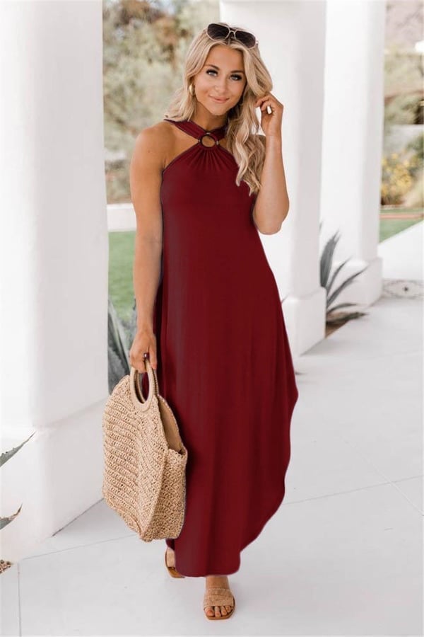 Stylish breeze halter maxi dress for women with pockets, ideal for warm weather comfort.