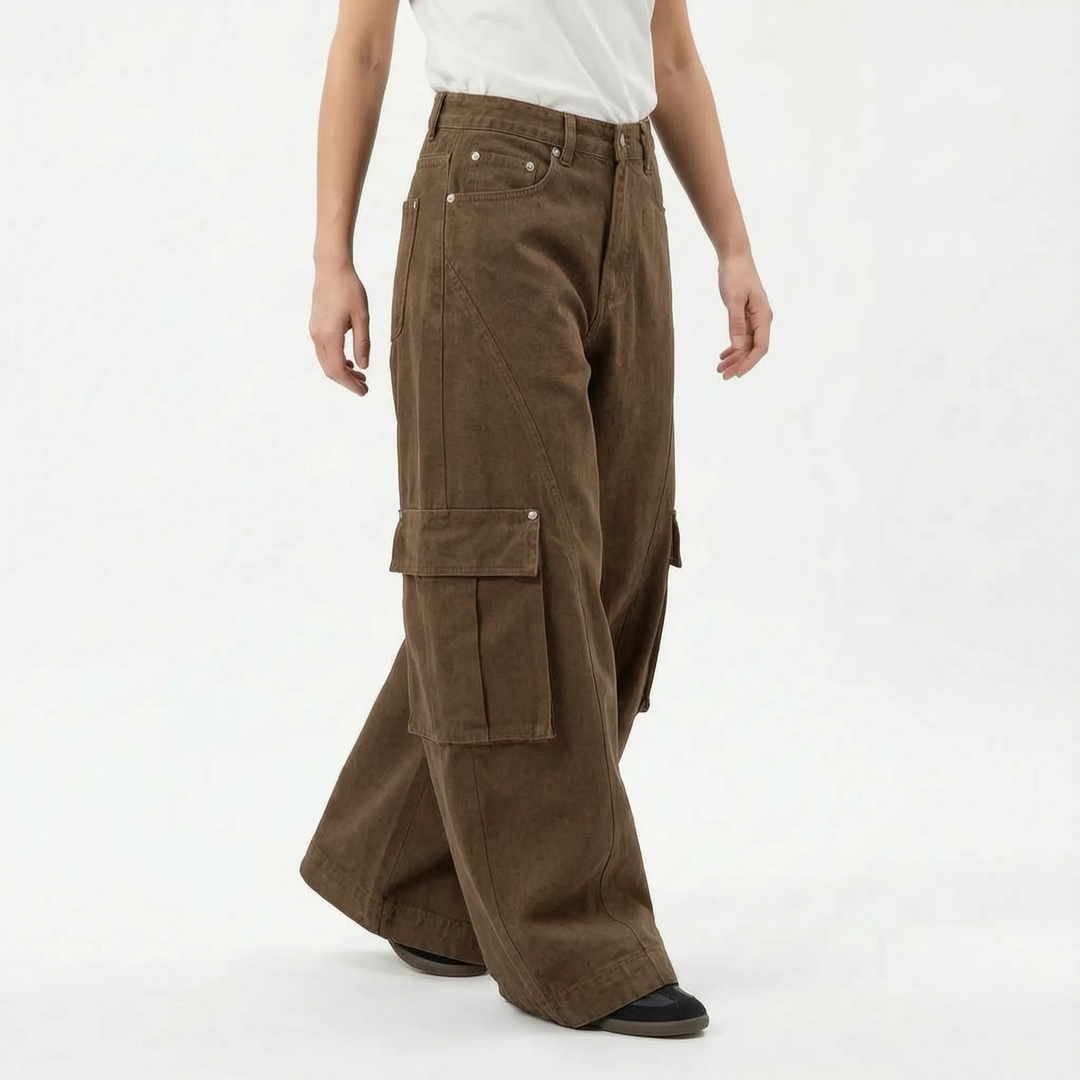 Effortless women's baggy wide-leg pants, high-rise and loose for a relaxed yet stylish streetwear look.