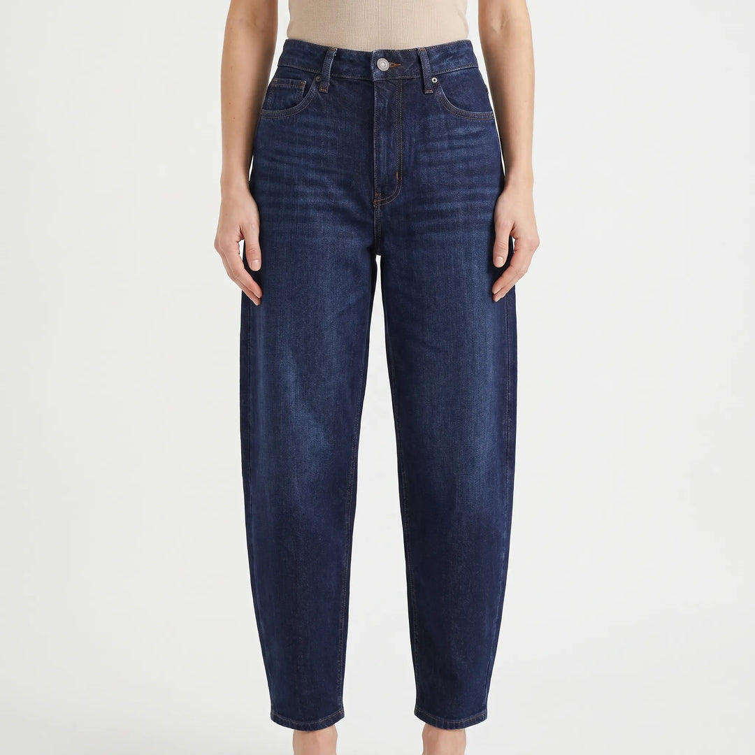 Modern charcoal gray women's high-waist barrel-leg jeans, loose fit for casual comfort & trendy look.
