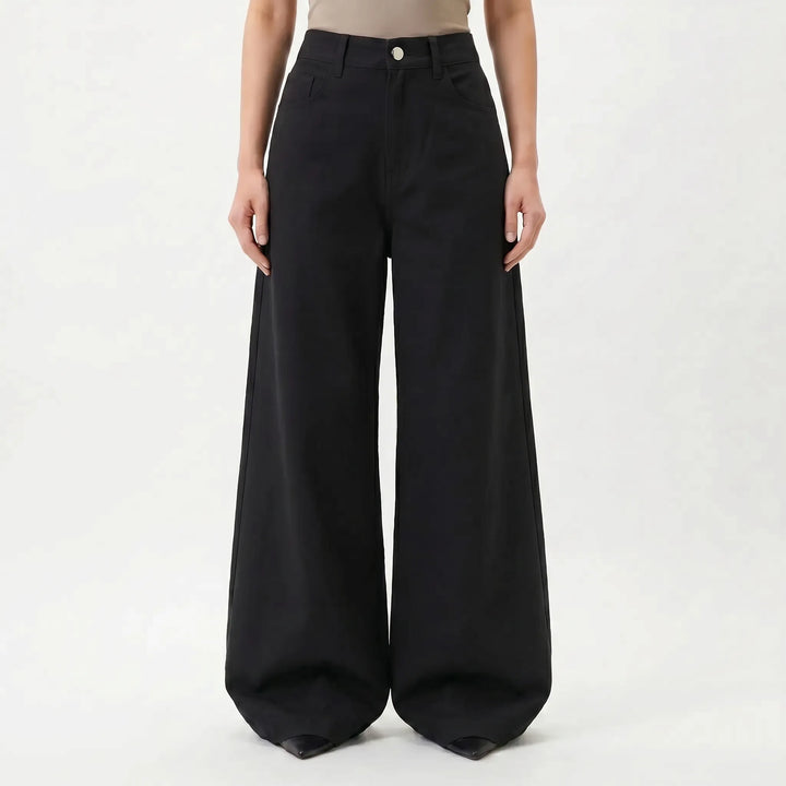 Versatile women's high-waisted wide-leg pants, perfect for modern apparel and effortless style.