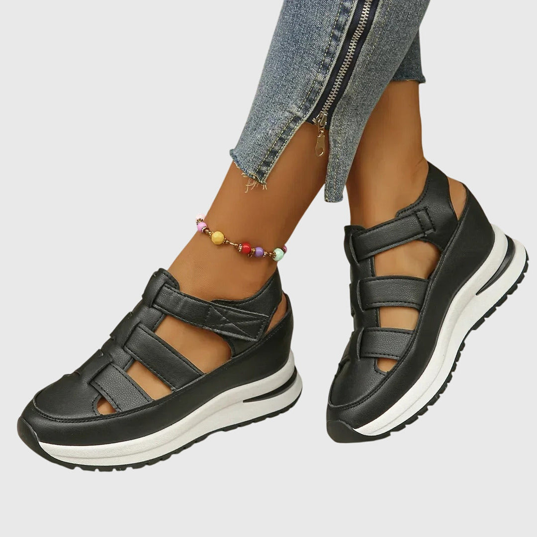 Versatile Women's Judy slip-on sandals, open-toe style, offering casual comfort & adjustable arch support.