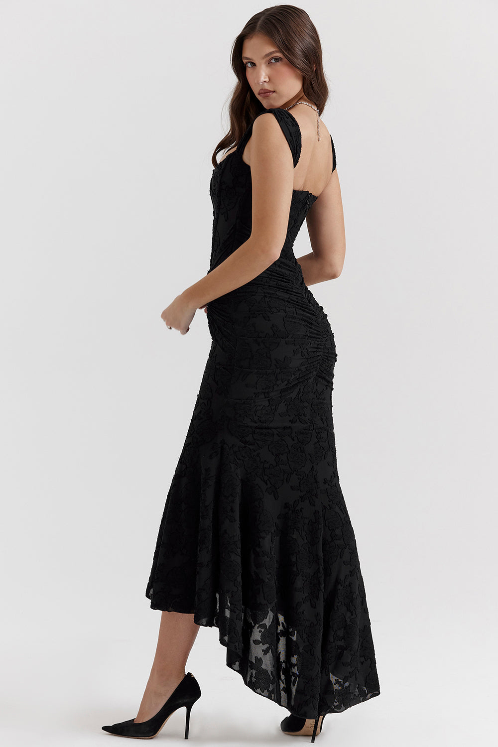 Elegant women's sweetheart neckline lace corset bodycon midi dress for homecoming parties.