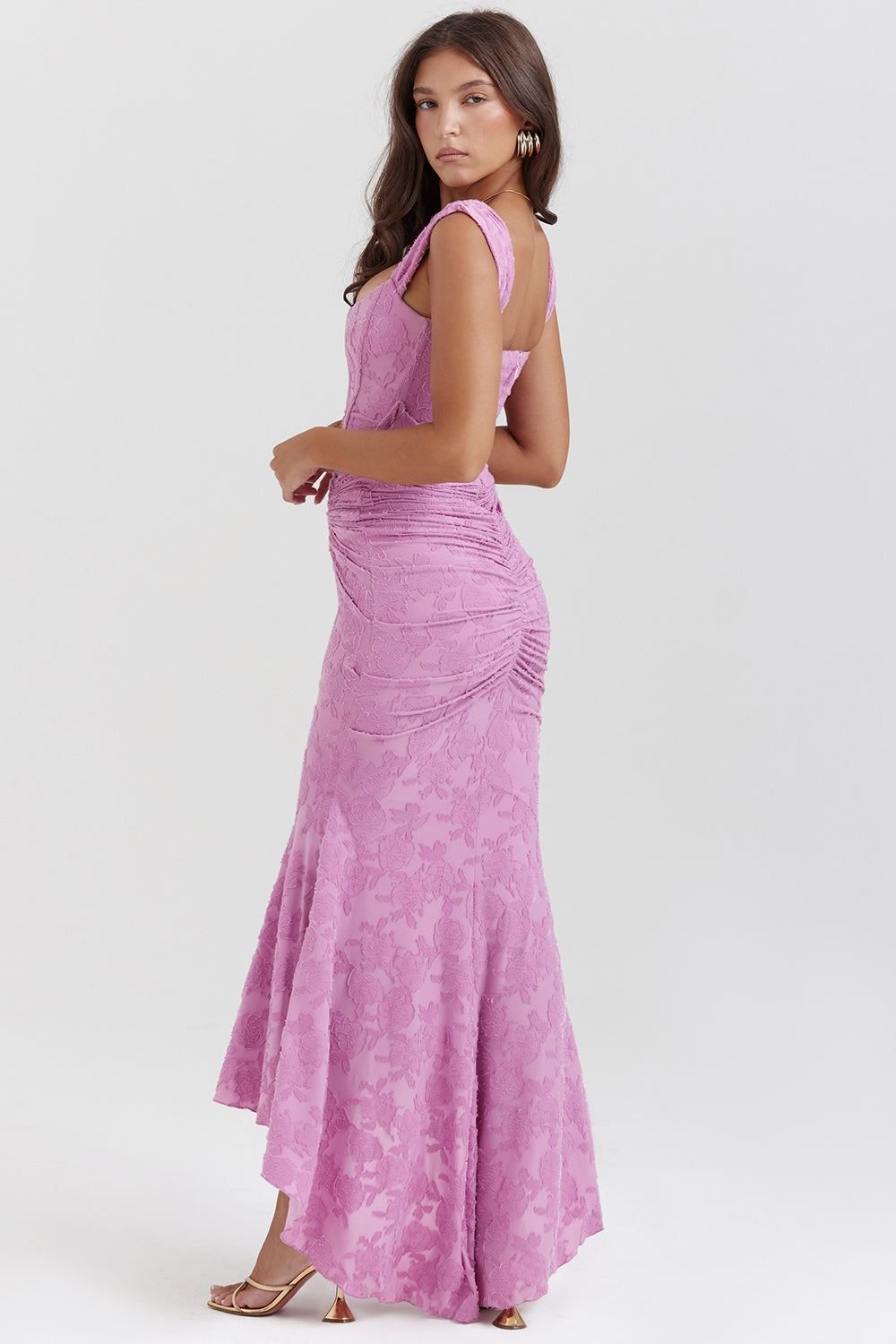 Homecoming prom dress: Women's lace corset bodycon midi with sweetheart neckline and elegant details.