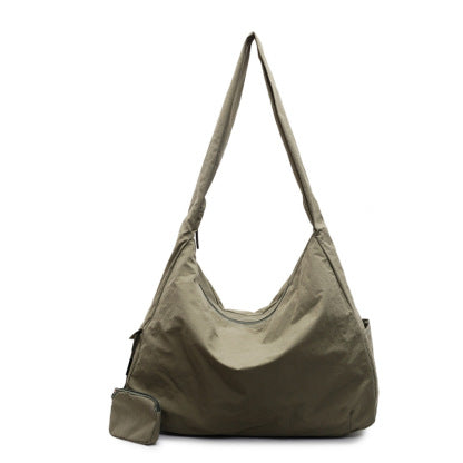 Practical and stylish women's large capacity crossbody bag for everyday use.