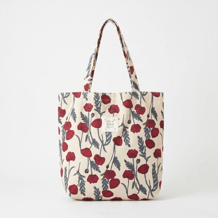 Large capacity women's floral print tote bag, perfect as an everyday bag or for travel.