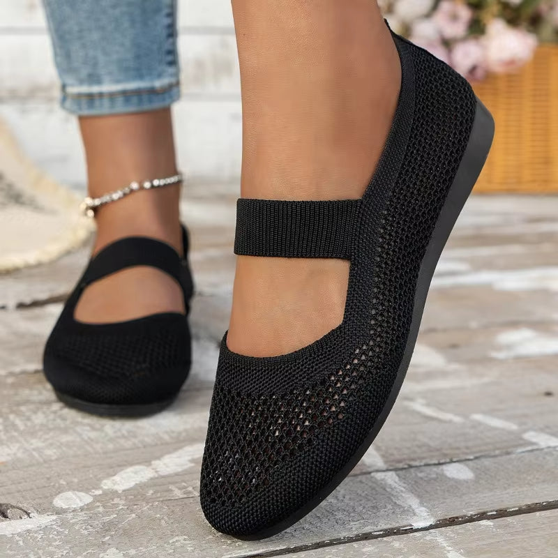 Lightweight women's casual barefoot shoes, ideal for comfortable daily walking & natural feel.