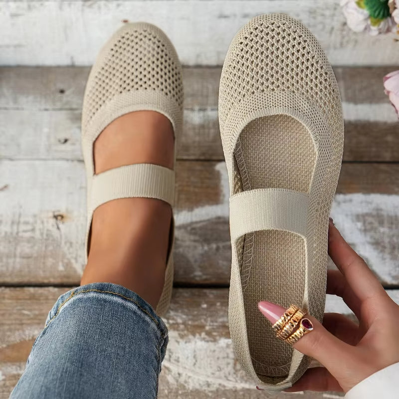 Women's flexible barefoot shoes designed for natural movement and everyday comfortable wear.