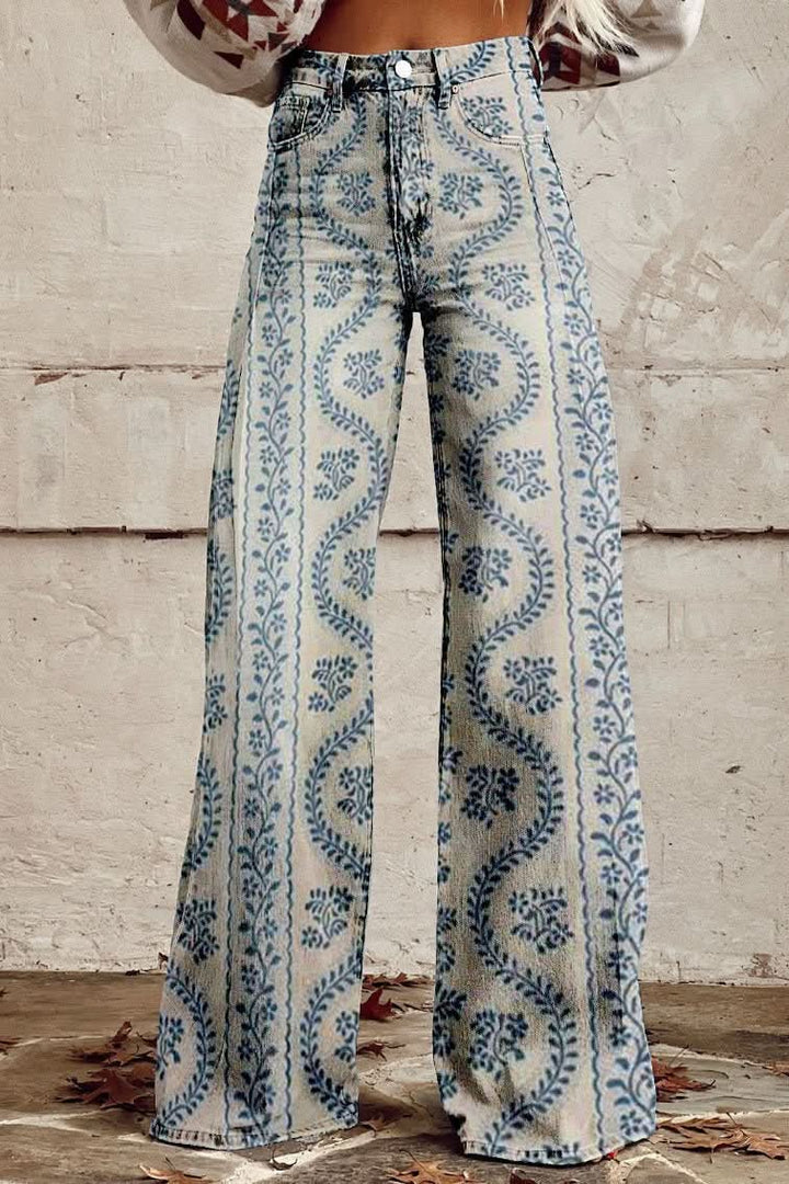 Breathable women's summer bottoms, relaxed fit and lightweight for ultimate comfort.