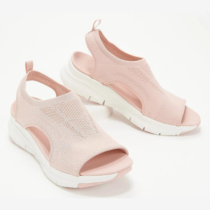 Durable women's everyday flat sandals, lightweight and comfortable, great for casual summer outings & beachwear.