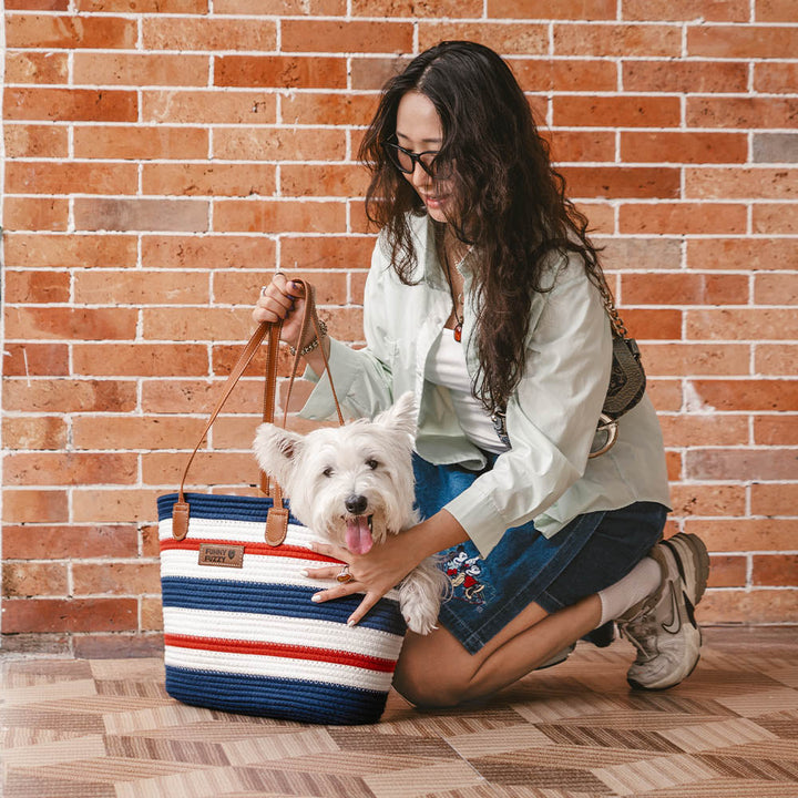 Close-up of lightweight cotton woven pet carrier beach bag texture, perfect for small pets, stylish & eco-friendly.