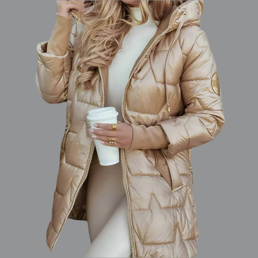 Women's lightweight quilted autumn jacket with hood, perfect for fall fashion & everyday wear.