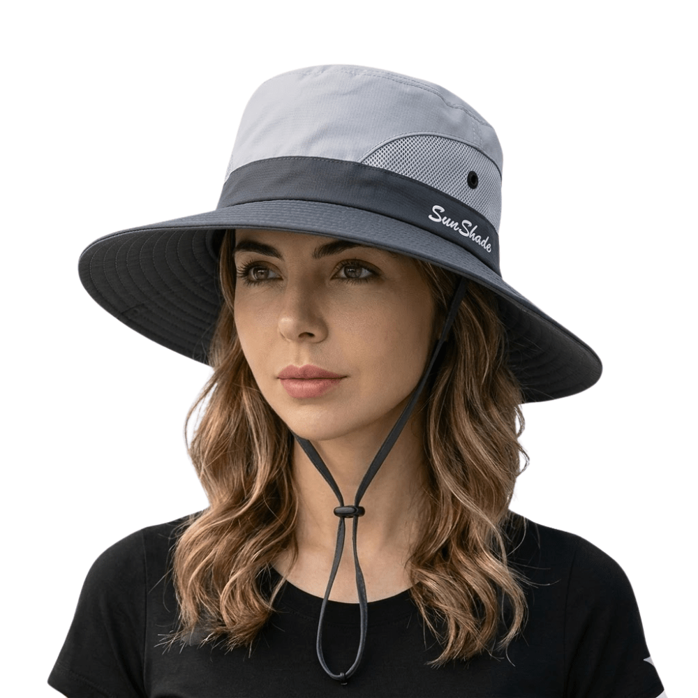 Versatile women's sun protection hat: foldable, breathable, and wide brimmed, perfect for beach, garden, or travel.