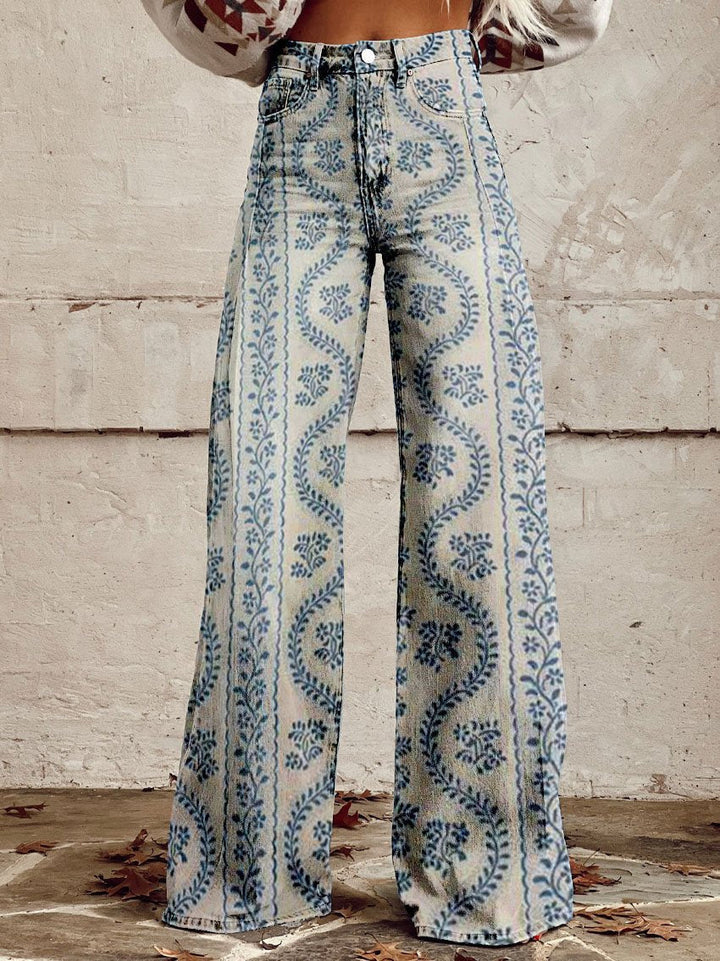 Women's long fit baggy jeans, versatile for creating stylish casual ensembles.