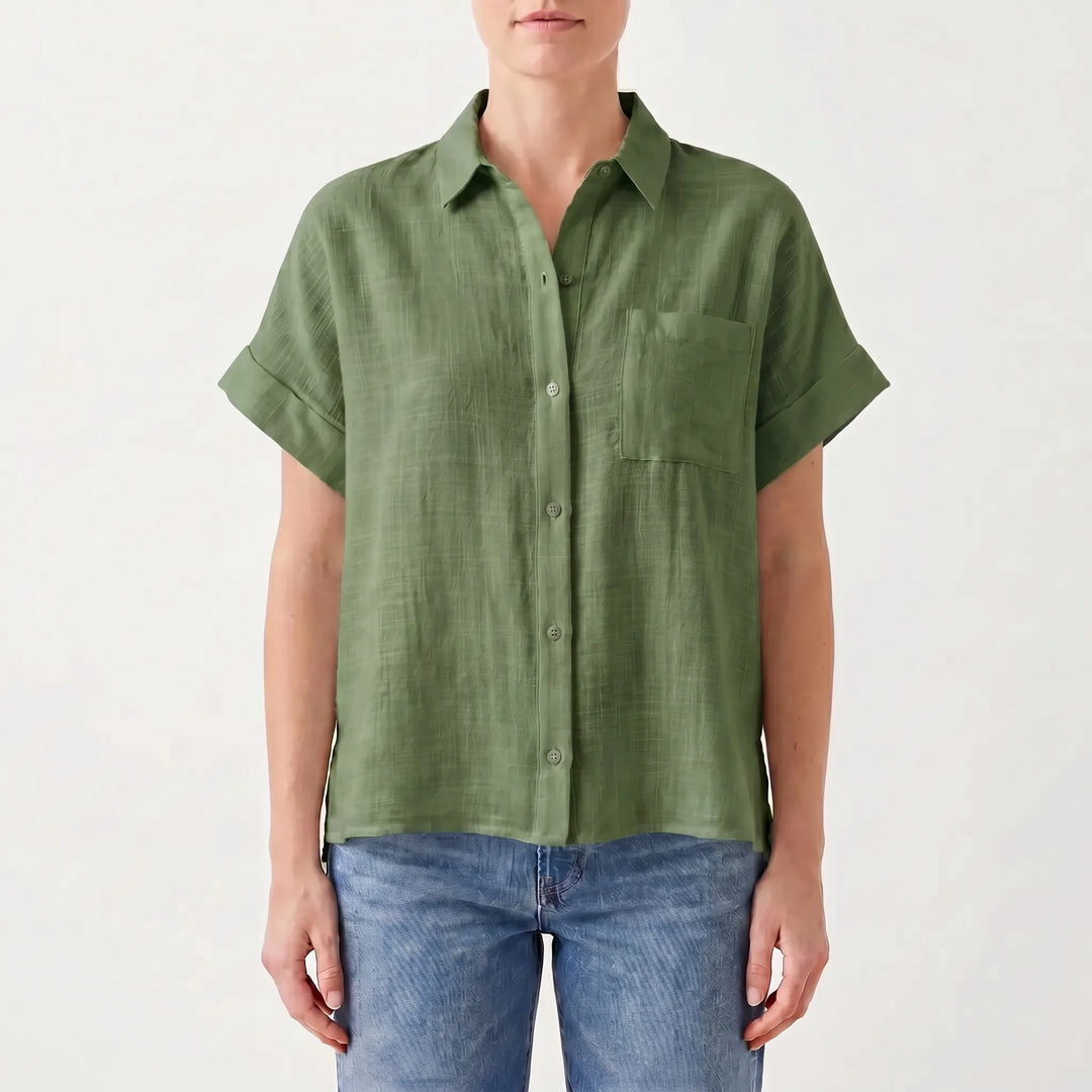 Everyday women's short-sleeve button-down shirt, loose fit and collared, a chic summer top.