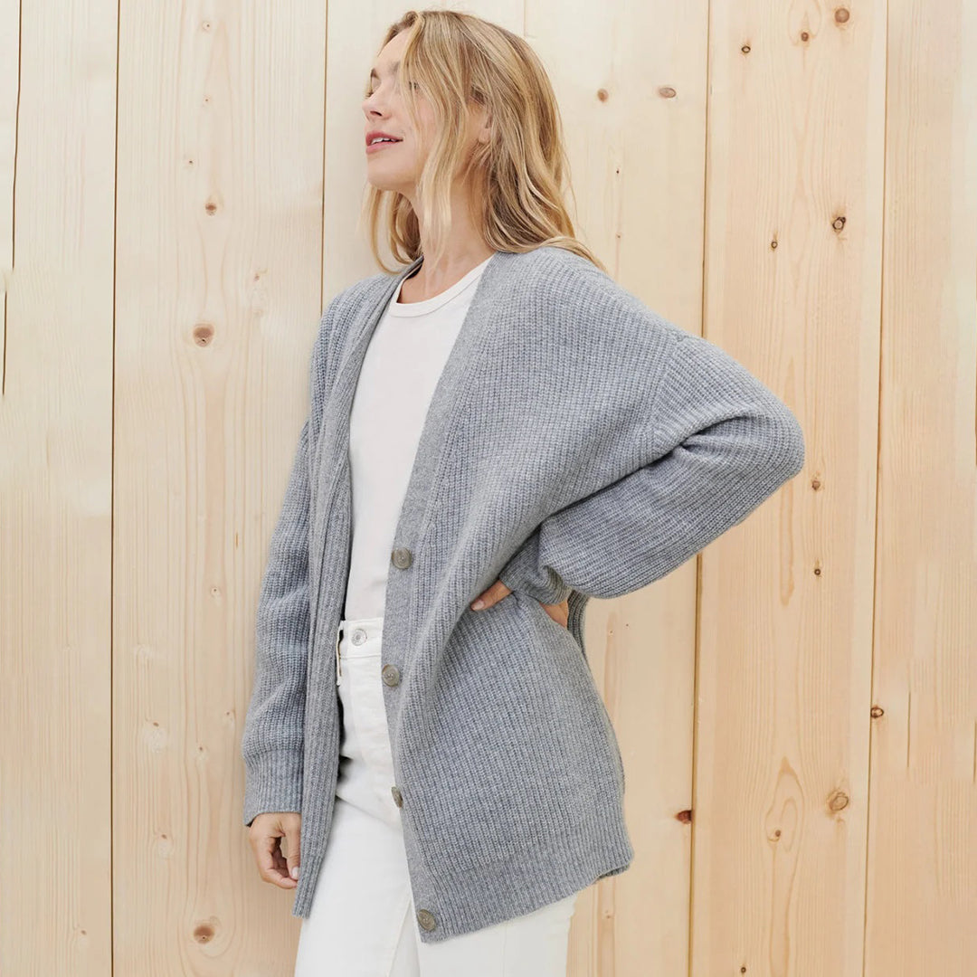 Luxurious women's oversized cardigan, a comfortable & versatile soft knit sweater for all seasons.